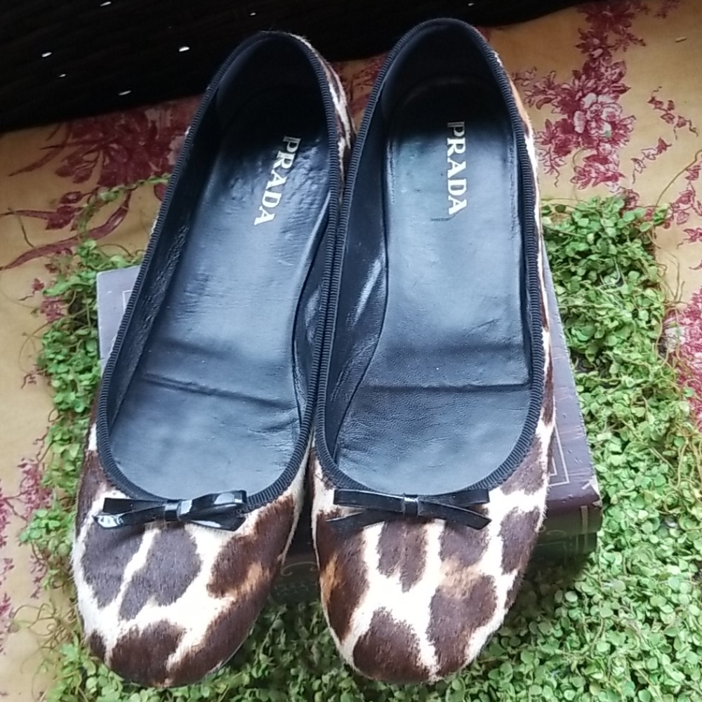 PRADA Calfskin Fur Ballet Ballerina Brown Flats 39